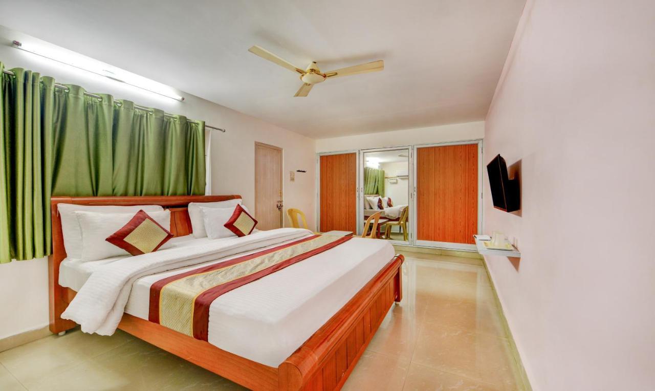 Saibala Transit Hotel Chennai Exterior foto